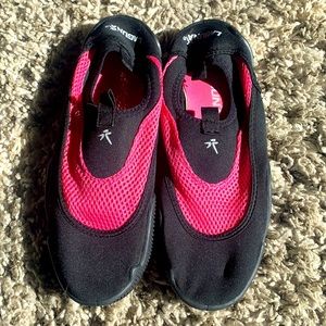 Laguna Slip On Women's Wet Suit Shoes Size 9 Water Fun Black Pink Like New